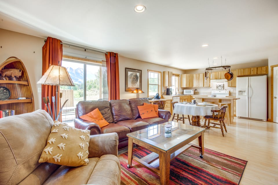 Montana Vacation Rental: 32 Mi to Yellowstone! Apartment in Emigrant