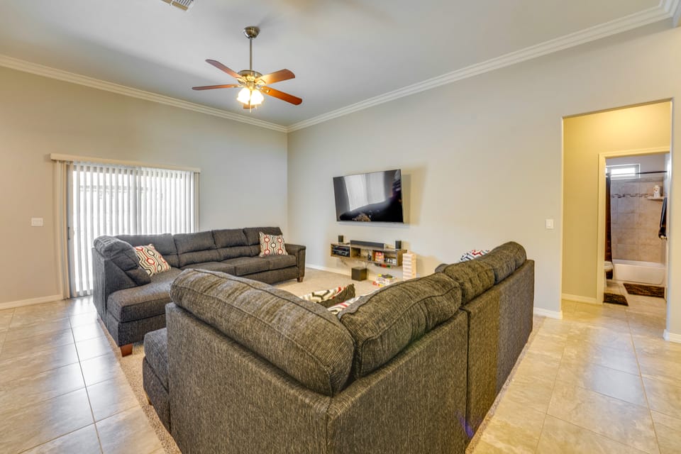 Beautiful Bullhead City Home Rental w/ Yard! House in Bullhead City