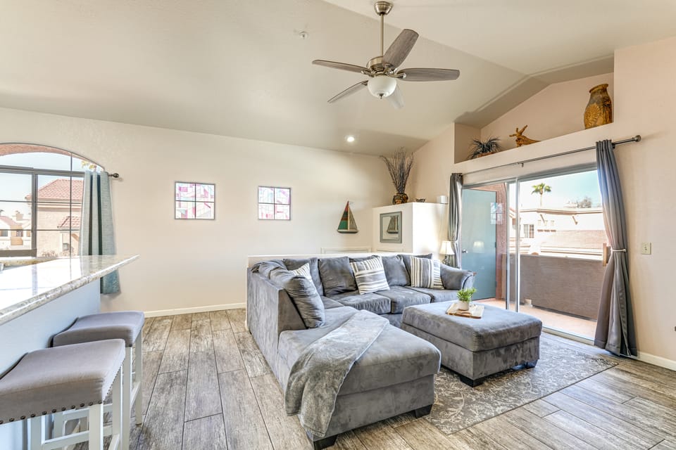 Walk to Rotary Park: Lake Havasu City Condo Apartment in Lake Havasu City