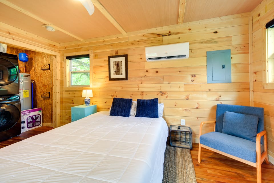 Cozy Hiker's Hideaway: Steps From Creeper Trail! Apartment in Damascus