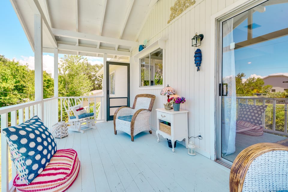 Walk to Marina: Home w/ Pool in Palmetto House in Tampa Bay
