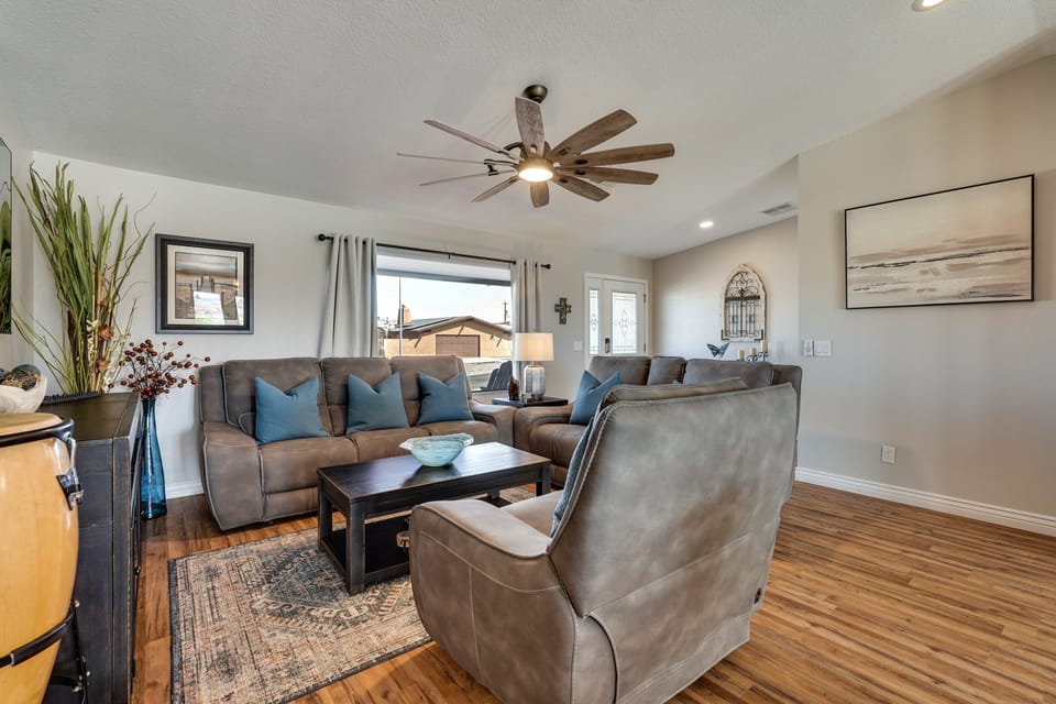 Havasu Oasis w/ Pool & Spa on Quiet Cul-de-Sac House in Lake Havasu City