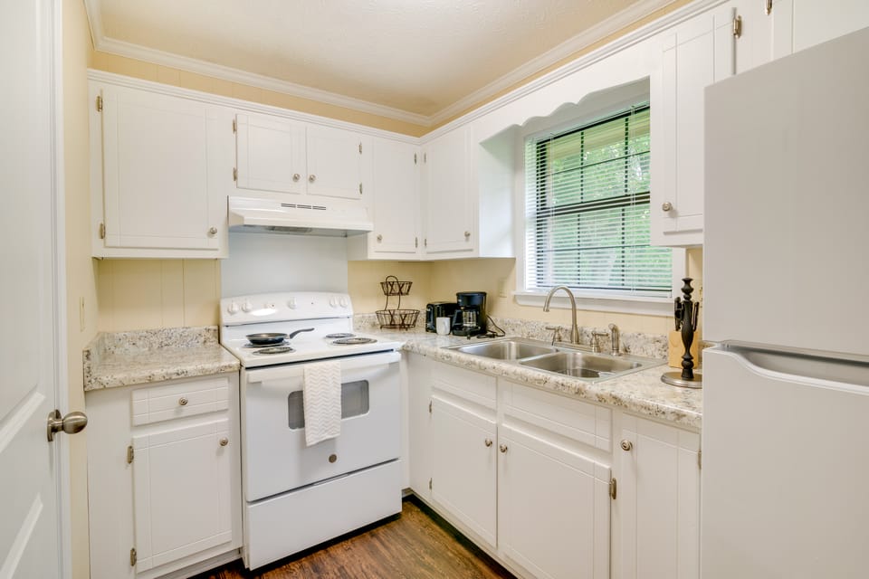 Mississippi Vacation Rental < 1 Mi to Ole Miss House in Oxford