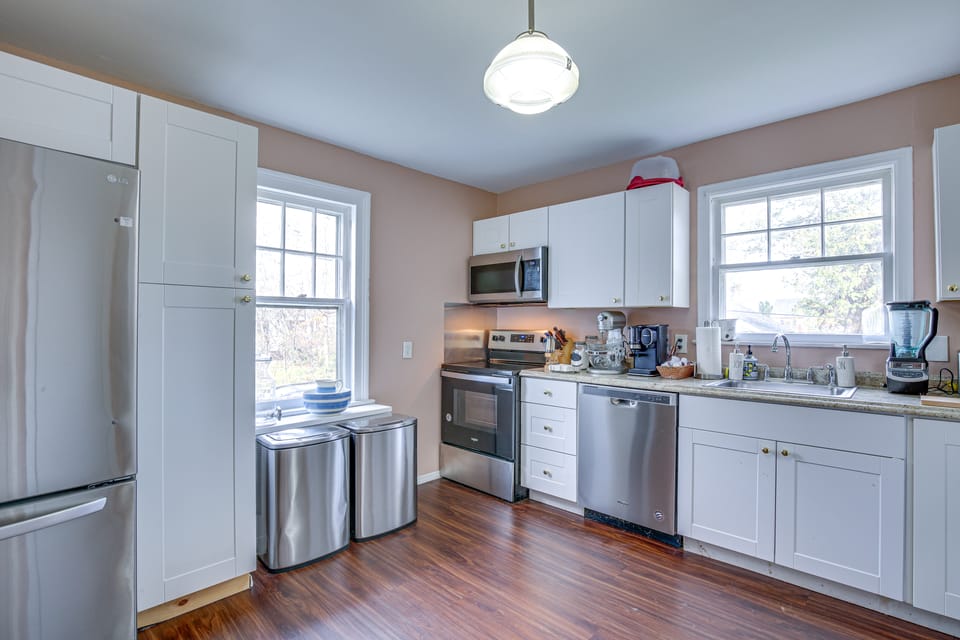 Historic Poughkeepsie Home Near Arlington & Vassar House in Poughkeepsie