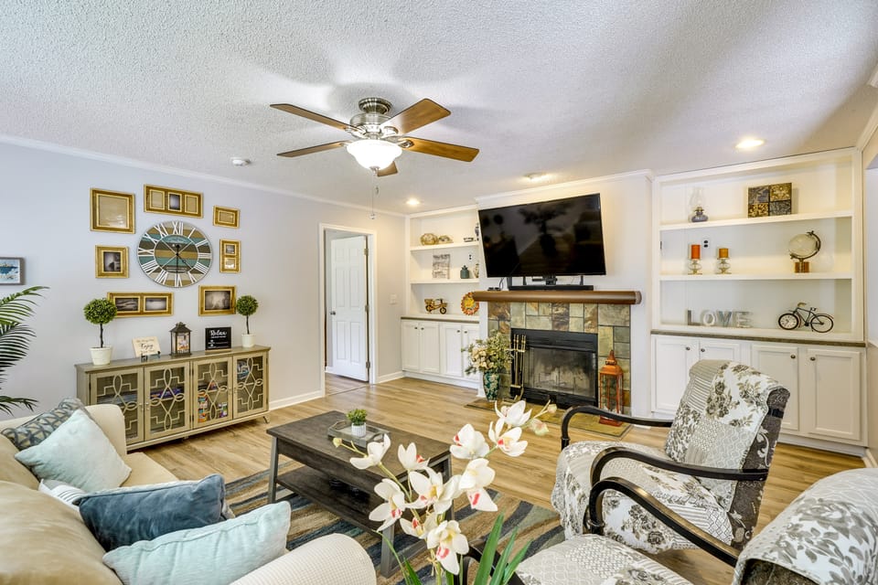 Hillsborough Vacation Rental ~ 18 Mi to Durham! House in North Carolina