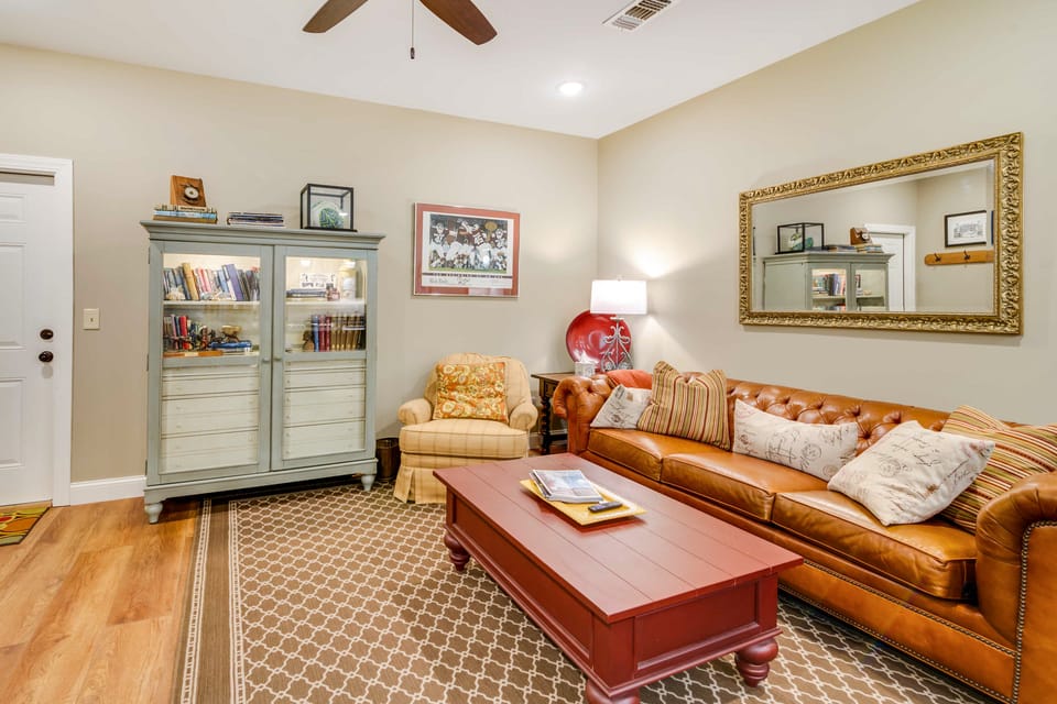 Charming Starkville Vacation Rental ~ 5 Mi to MSU! Cottage in Mississippi