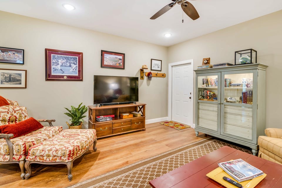 Charming Starkville Vacation Rental ~ 5 Mi to MSU! Cottage in Mississippi