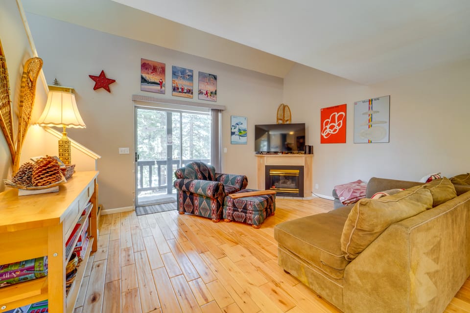 Incline Village Retreat Near Skiing & Beaches Apartment in Incline Village