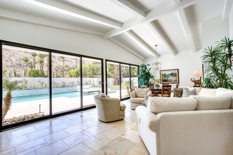 55 + Indian Wells Retreat: Private Pool & Spa! House in Indian Wells
