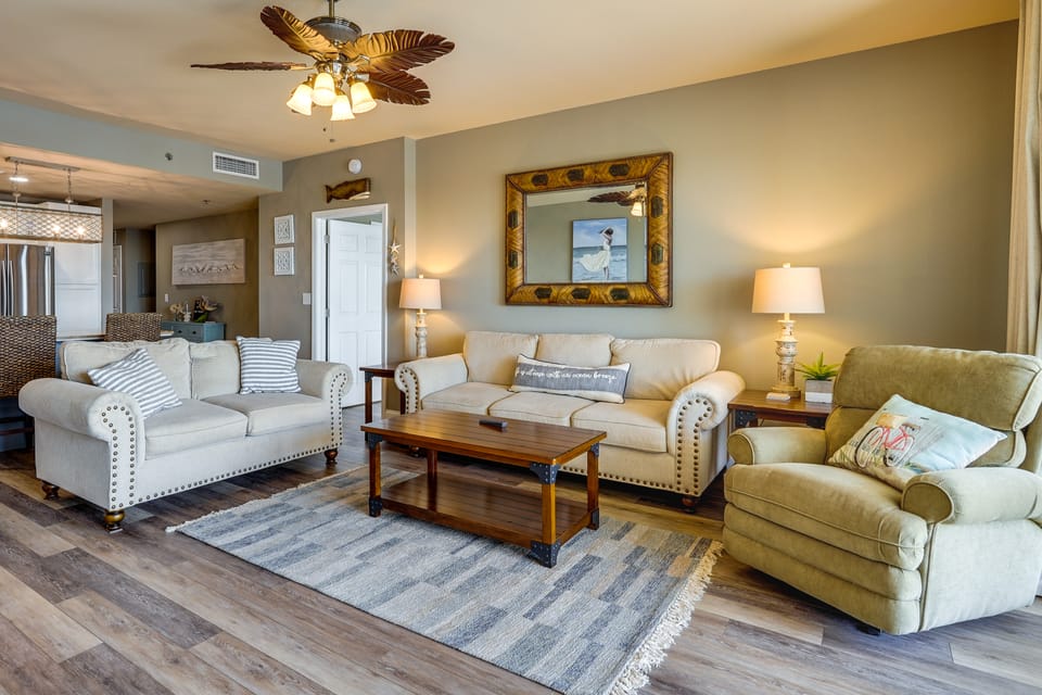 PCB Vacation Rental w/ Balcony & Beach Access! Apartment in Panama City Beach
