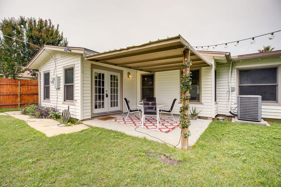 Spacious Yard: Pet-Friendly Home in San Antonio! House in San Antonio