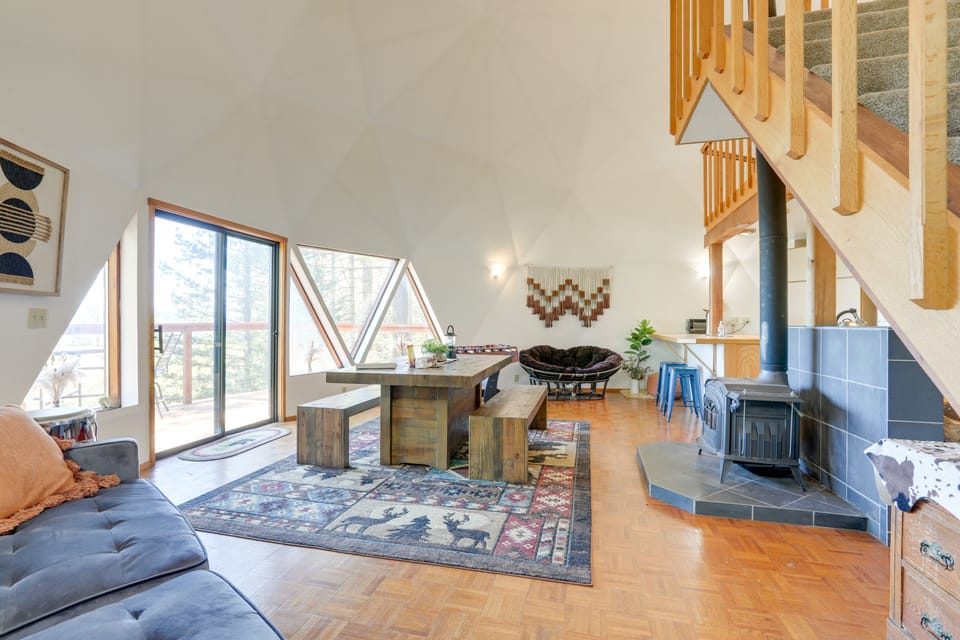 Off-Grid Geodesic Dome: Nevada City House w/ Views House in Sierra Nevada