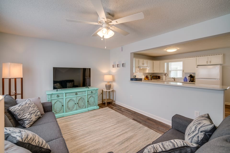 Pet-Friendly Villas Vacation Rental: Walk to Bay House in Lower Township