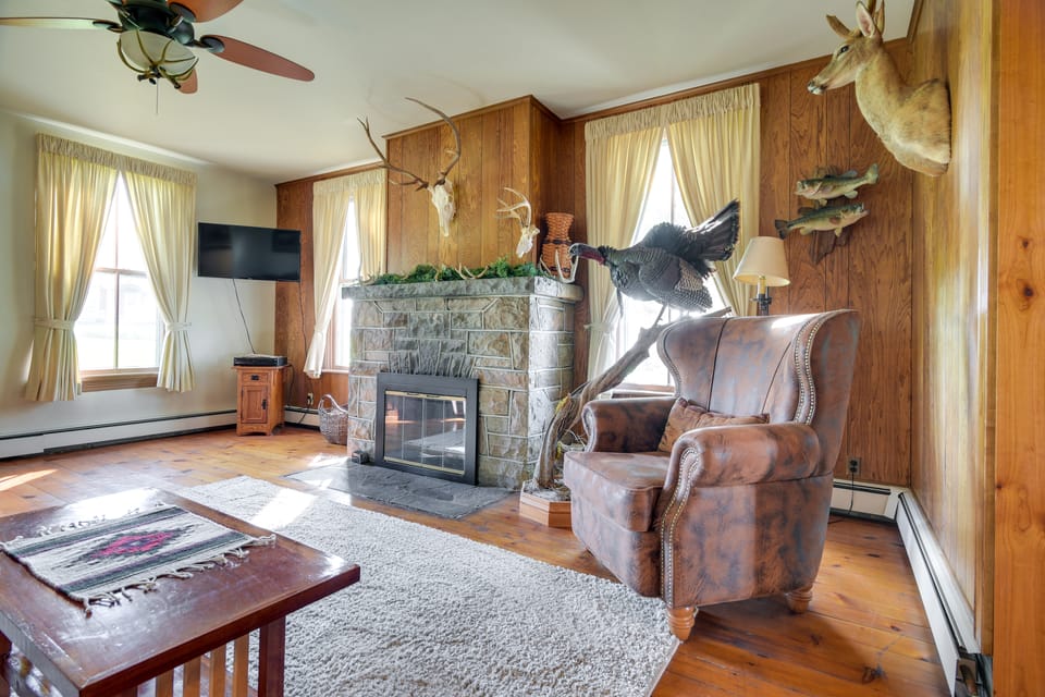Rustic Wellsville Home - 5 Mi to Roundtop Mountain House in Pennsylvania