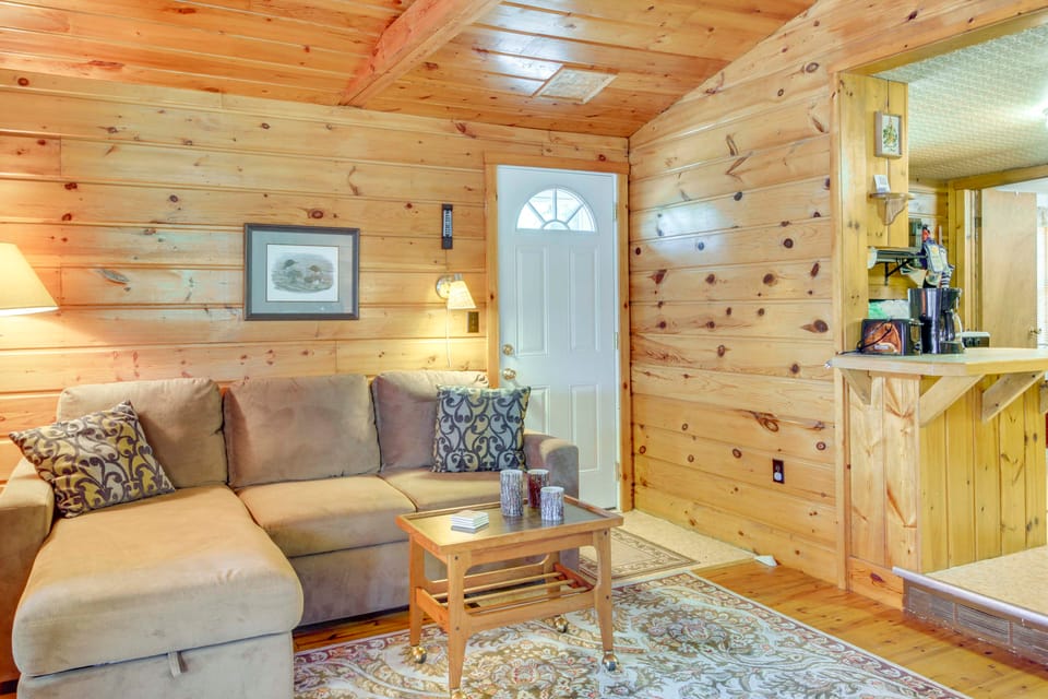 Waterfront Pequot Lakes Cabin: Fire Pit + Views! House in Minnesota