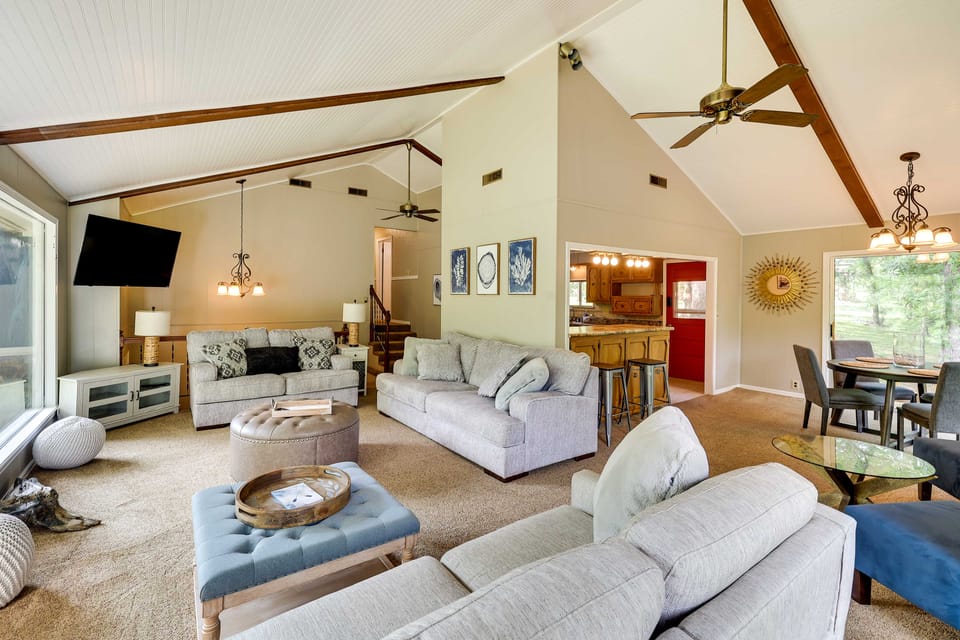 Waterfront Haven w/ Deck on Monkey Island! House in Ozark Mountains