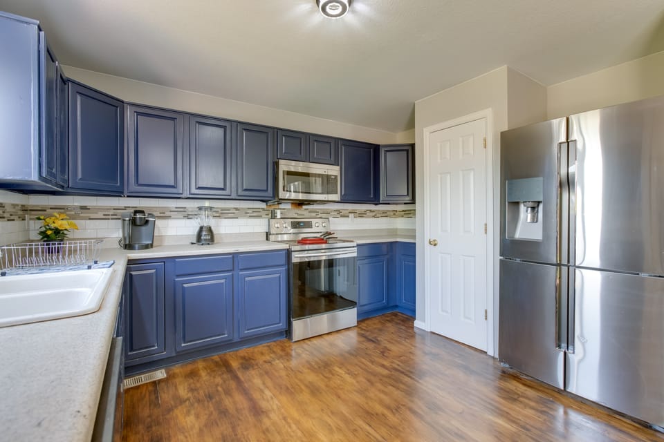 Spacious Aurora Home: 20 Mi to Downtown Denver! House in Aurora