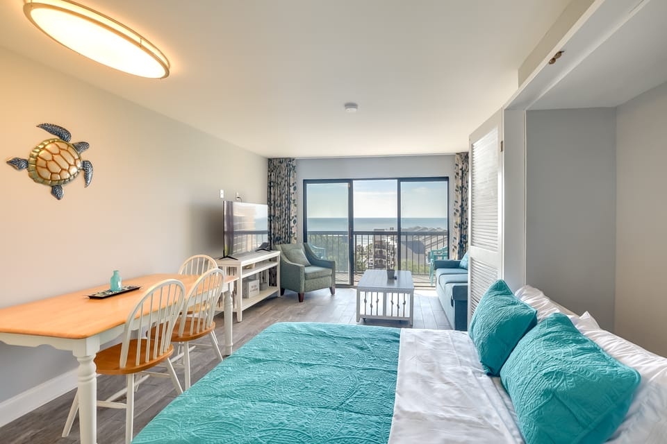 Myrtle Beach Condo w/ Ocean View + Pool Access! Apartment in Myrtle Beach