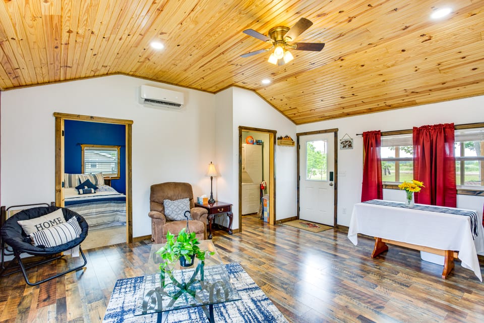 Northeast Texas Vacation Rental ~ 6 Mi to Commerce House in Texas