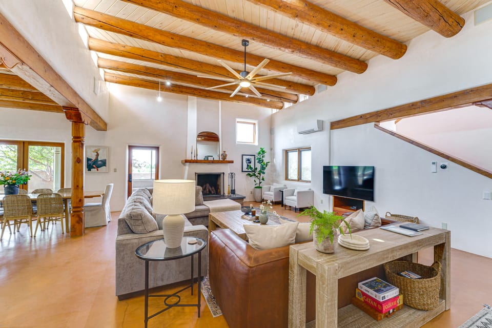 Mtn-View Retreat w/ Hot Tub in New Mexico! House in New Mexico