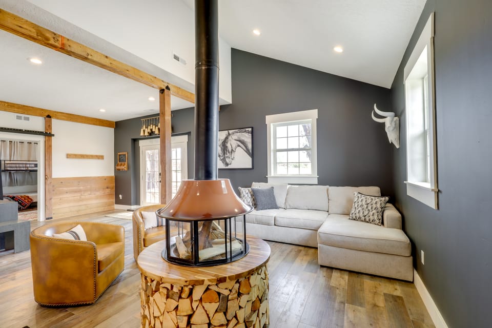 Orangeville Vacation Rental w/ On-Site Creek! House in Utah