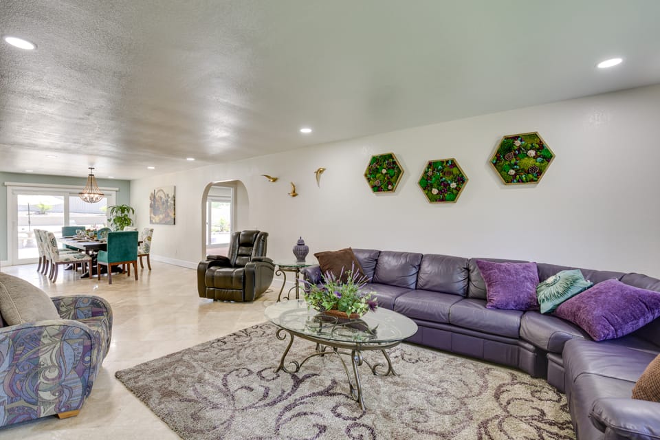 Luxe Family Home in Bonita w/ Private Pool & Spa! House in Bonita