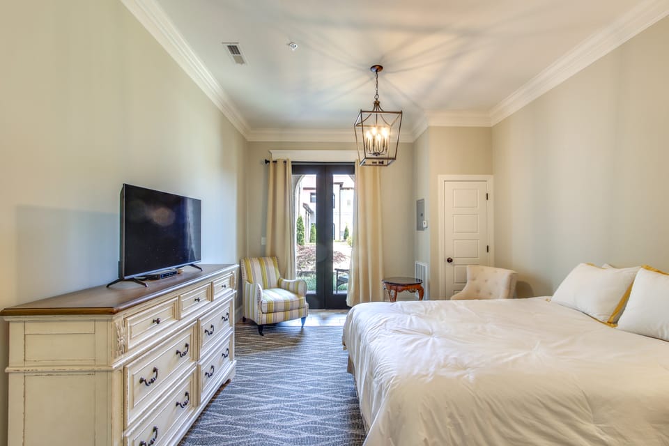 Loretto Vacation Rental w/ Community Resort Perks Apartment in Tennessee