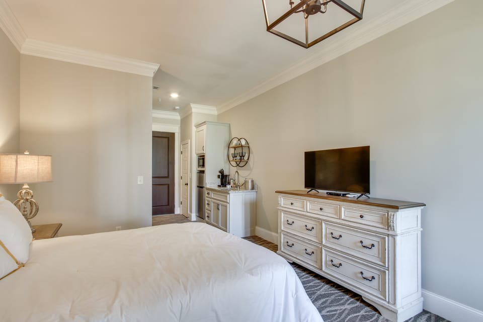 Loretto Vacation Rental w/ Community Resort Perks Apartment in Tennessee