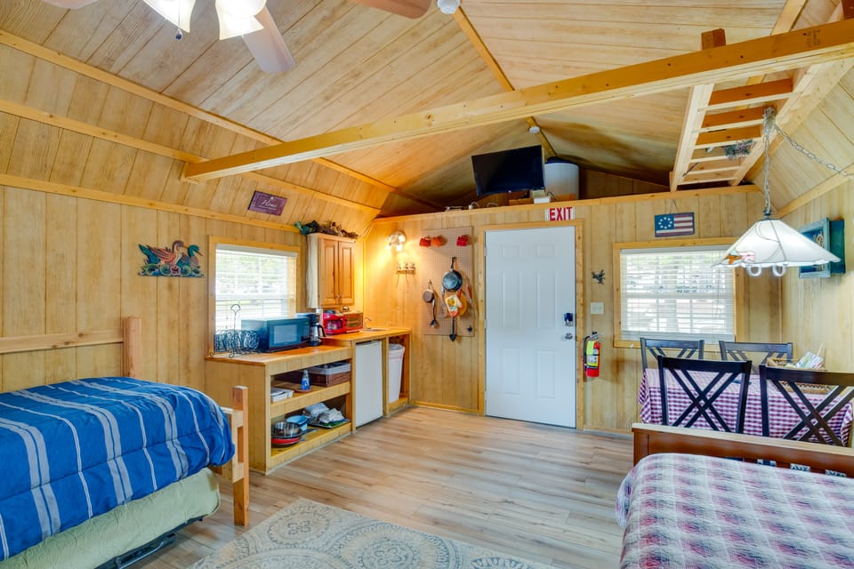 Lake Fork Studio Cabin w/ Dock + Boat Ramp! Apartment in Texas