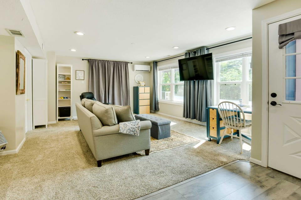 Cozy Studio Stay in Liberty: Hike, Relax, Explore! Apartment in Liberty