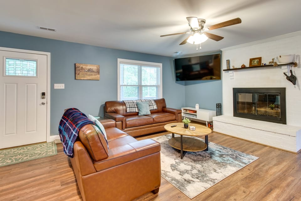 Cozy Home in Star Tannery w/ Private Backyard! House in Shenandoah Valley