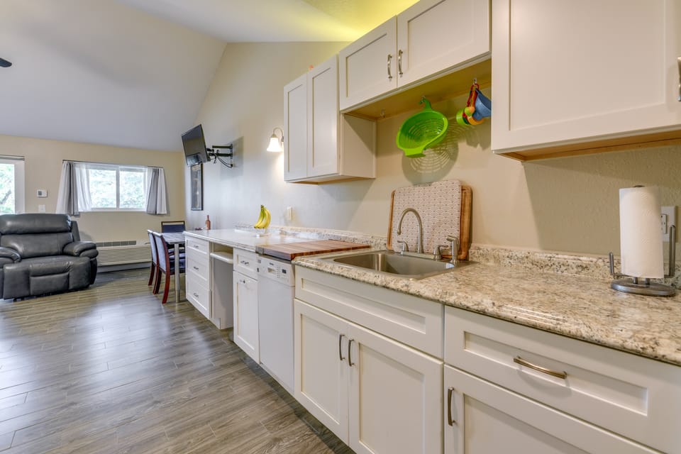 Rockport Unit w/ Pools & Boat Ramp - Near Beaches! Apartment in Fulton