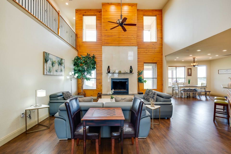 ‘The Oasis Ranch’ 20-Acre Ranch in Whitewright! House in Texas