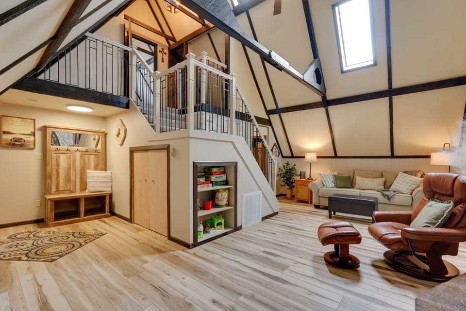 Lakefront St Marys Getaway w/ Boat Dock + Fire Pit House in Ohio