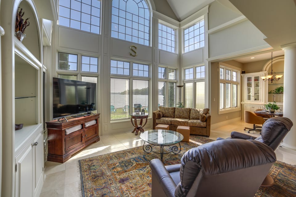 Jackson Lakefront Getaway: Boat Dock, Porch, Patio House in Ohio