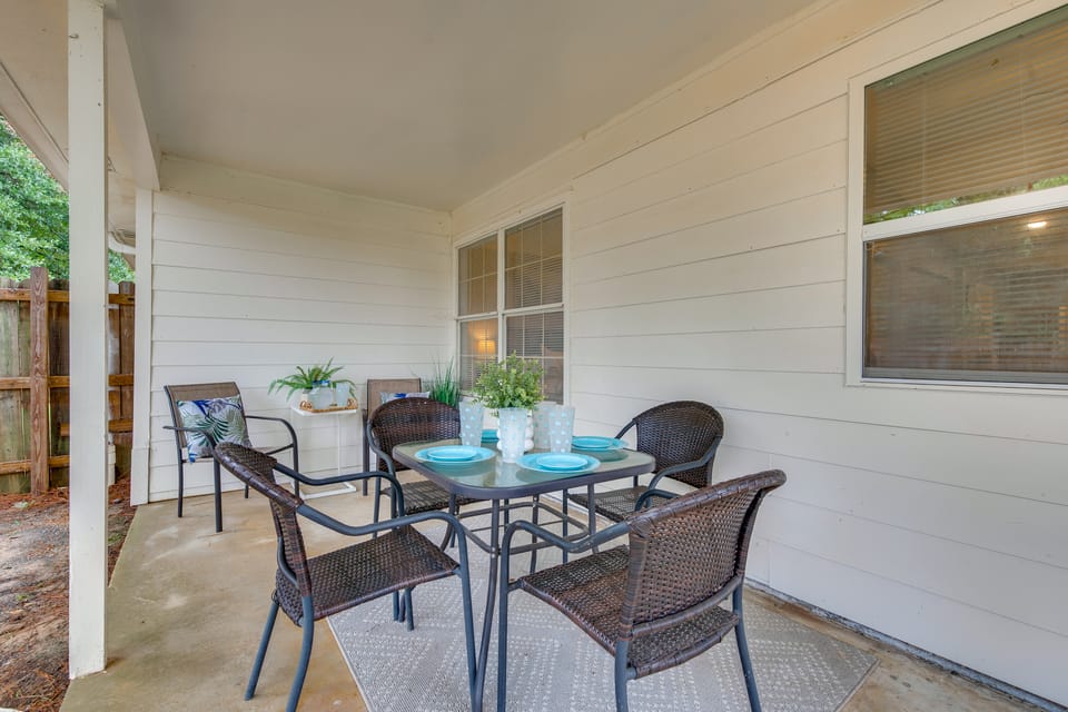 Near Airport, Private Yard! Atlanta Rental House in Georgia