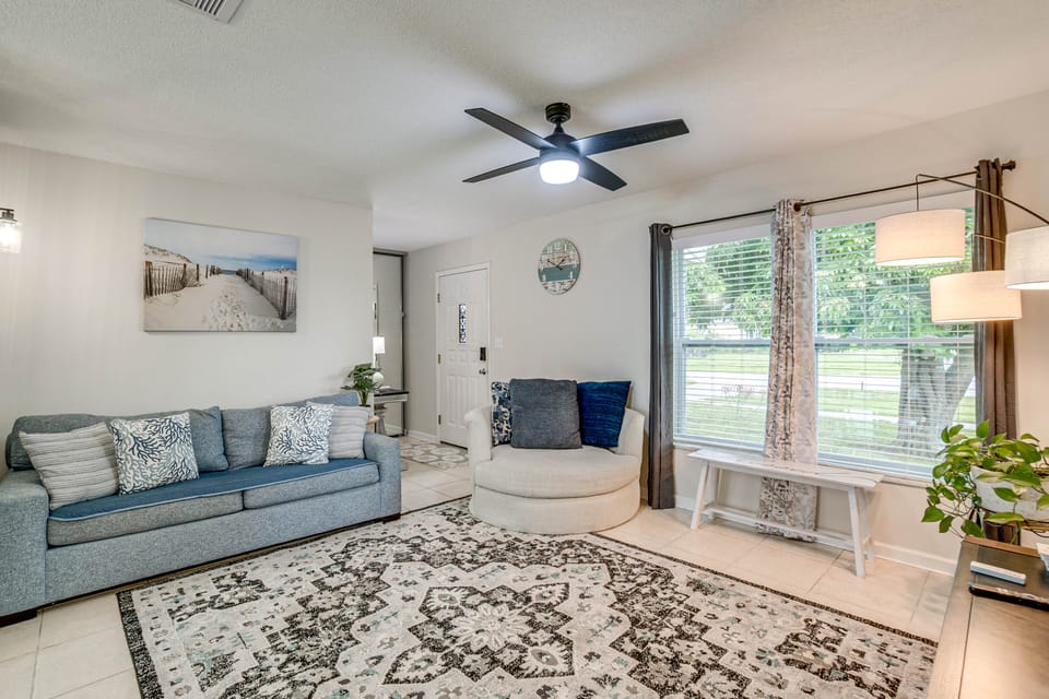Port Charlotte Home w/ Sunroom, Grill & Fire Pit! House in Port Charlotte