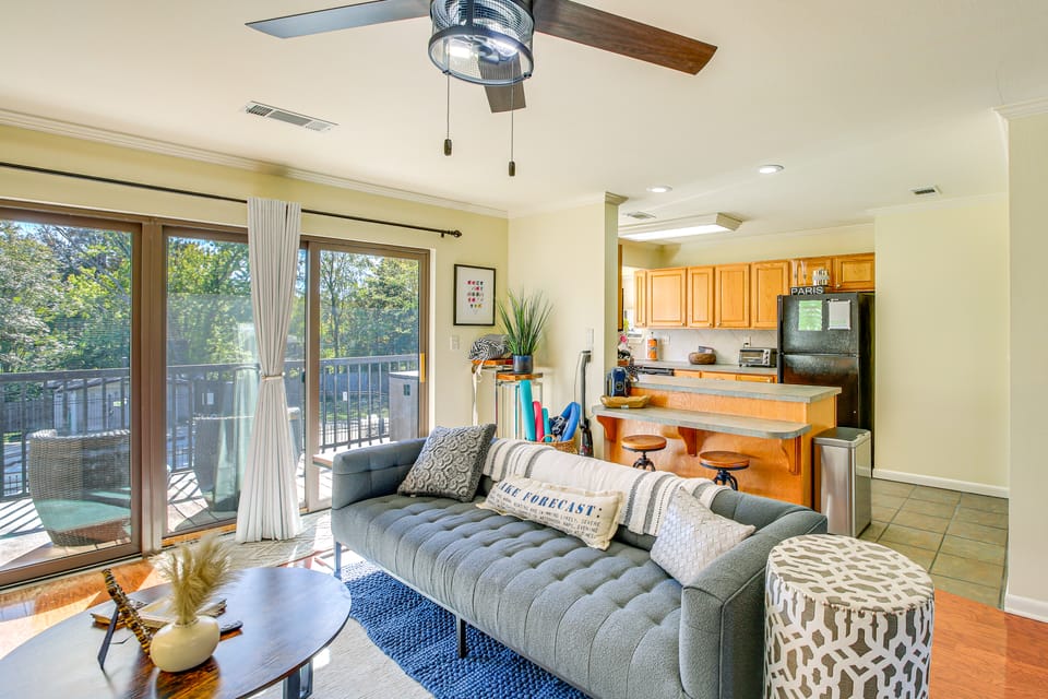 Hot Springs Condo on Lake Hamilton w/ Views! Apartment in Lake Hamilton