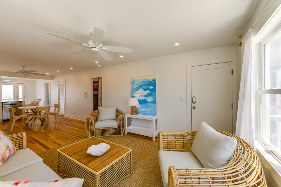 Brigantine Waterfront Vacation Rental w/ Grill Apartment in Brigantine