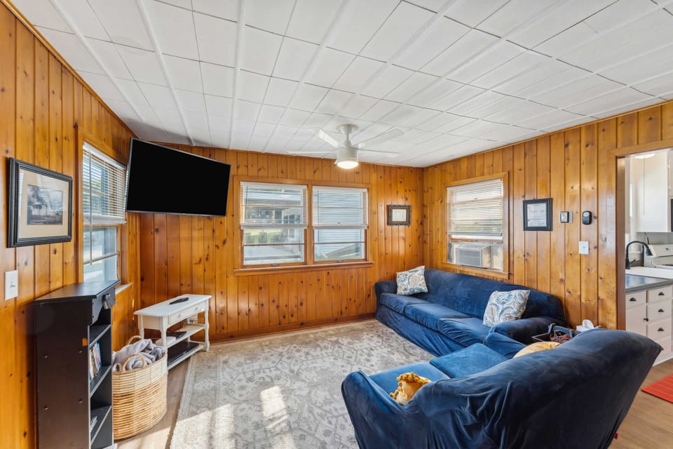 Delavan Retreat w/ Patio on Turtle Lake! House in Wisconsin