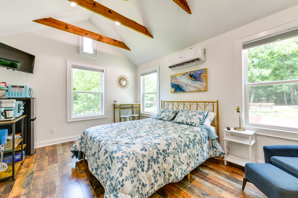 3 Mi to Dtwn Winston-Salem: Studio on Miller Park! Apartment in Winston-Salem