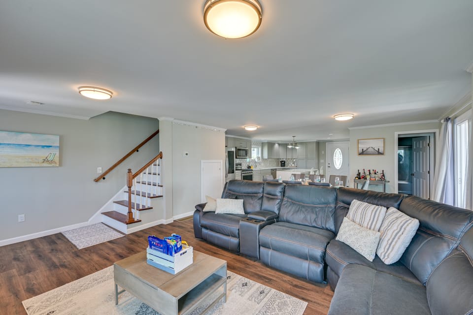 Weymouth Waterfront Getaway w/ Swim Spa & Hot Tub House in Weymouth