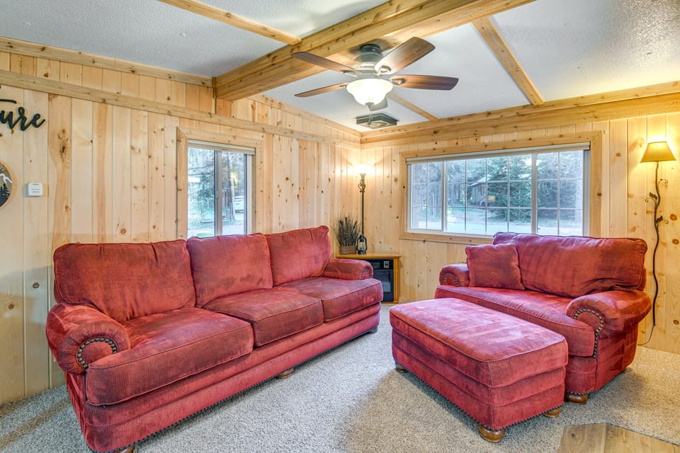 Island Park Vacation Rental ~ 31 Mi to Yellowstone House in Idaho
