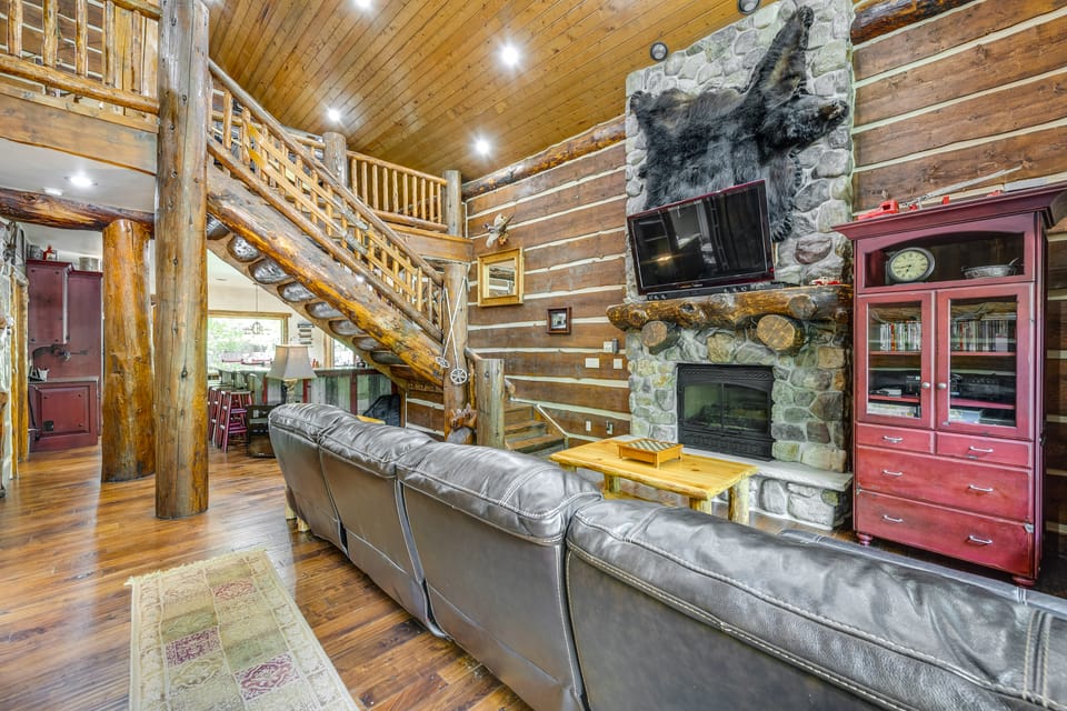 Weber River Cabin in Oakley w/ Private Hot Tub! House in Utah