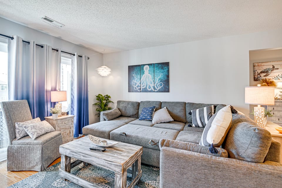 Ocean Access & Balcony: Surfside Beach Condo Apartment in South Carolina