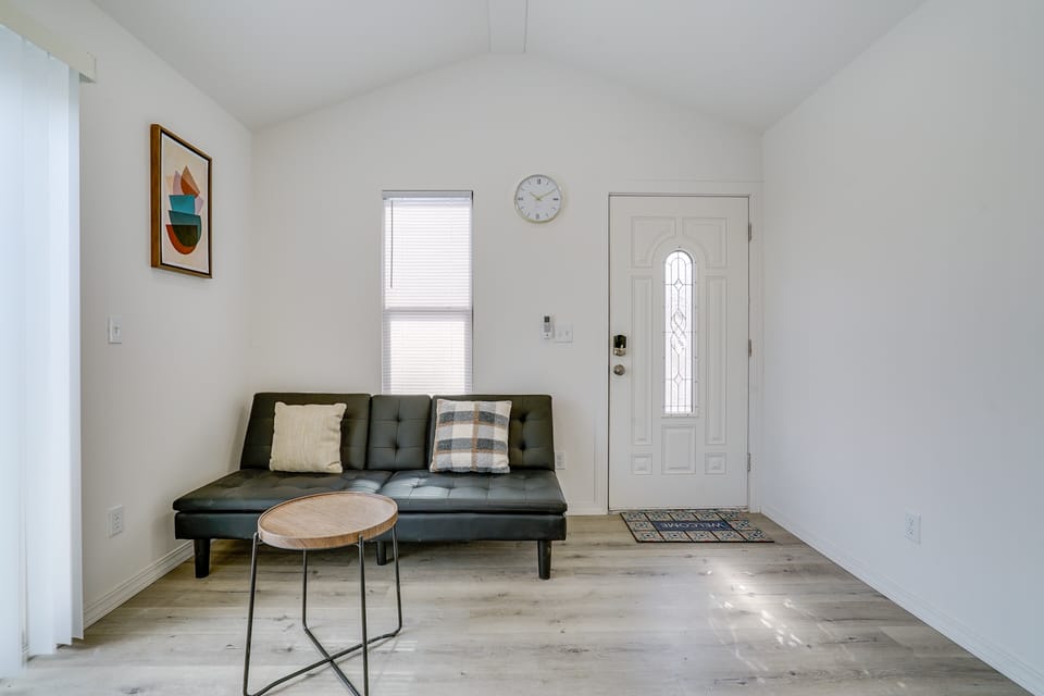 Sleek + Modern El Paso Retreat ~ 6 Mi to Downtown! House in El Paso
