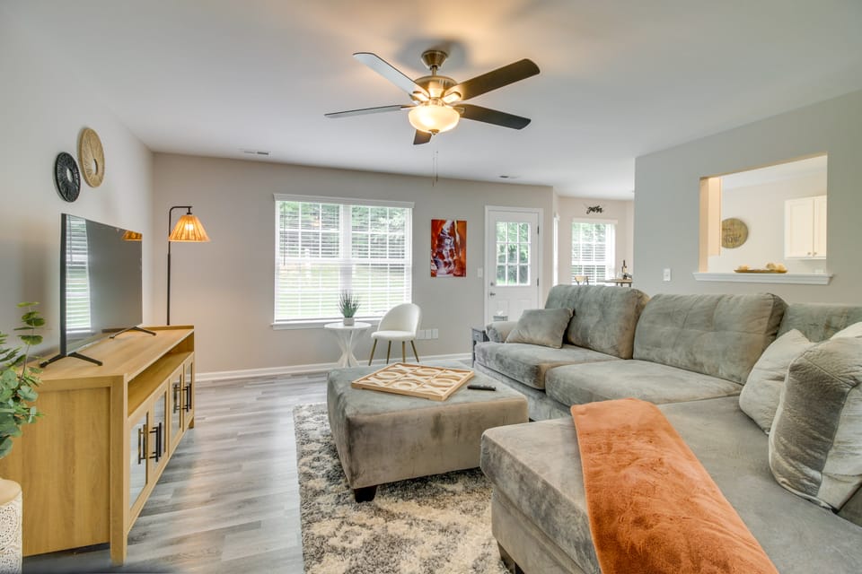 Cozy North Carolina Abode - Minutes from Downtown! House in North Carolina