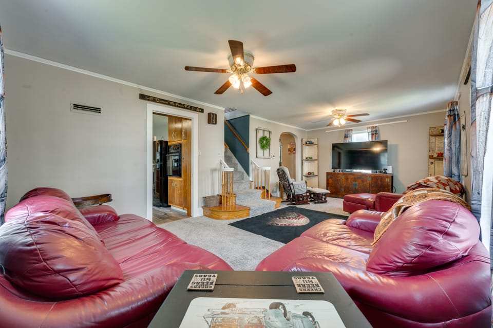 Cozy Iowa Getaway w/ Patio & Fenced-In Yard! House in Iowa