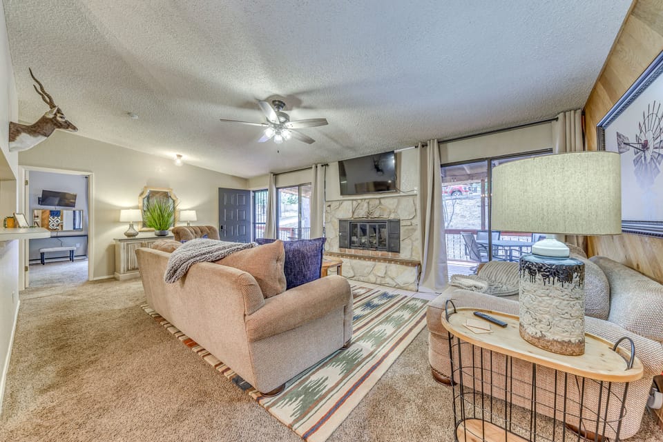 1 Mi to Ski Slopes: Alto Escape w/ Game Room! Apartment in Alto