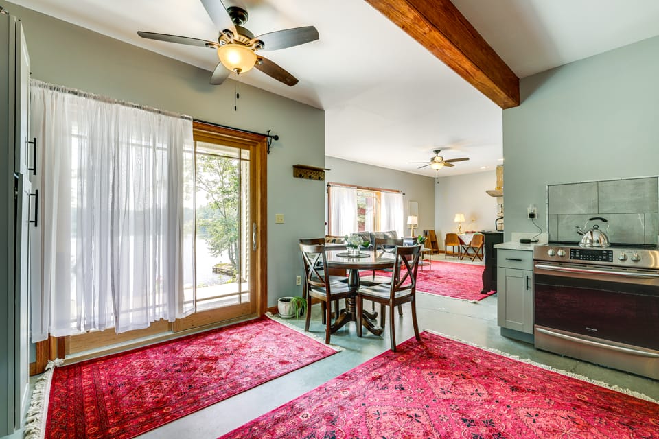 Lakefront Orange Vacation Rental - Pet Friendly! Apartment in Massachusetts
